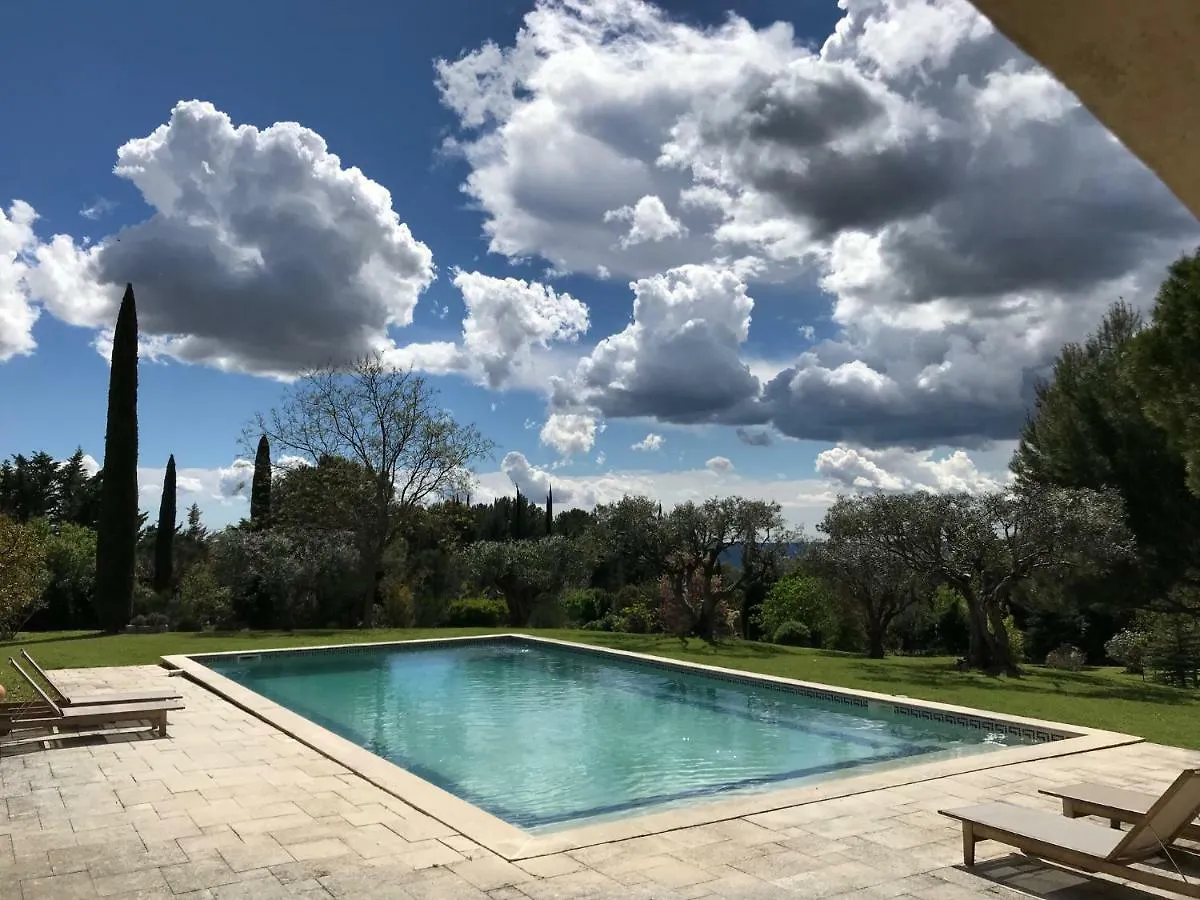 Les Bartavelles Hotel Aix-en-Provence 0*,  France
